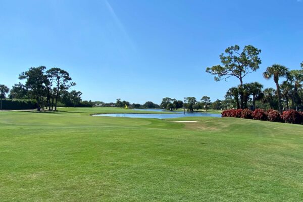 Bear's Paw Country Club