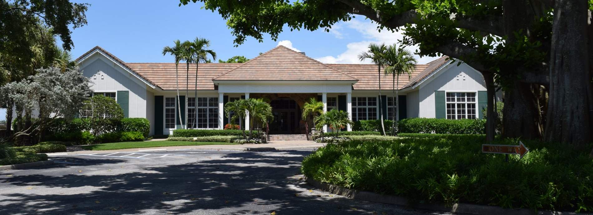 Beautiful course views and holes at Hole in the Wall Golf Club located in Southwest Florida
